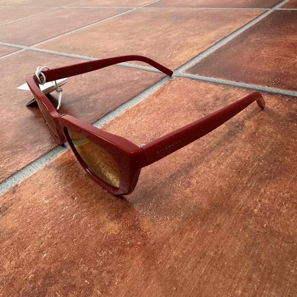 NWT Givenchy Red Cat Eye Sunglasses - Picture 5 of 9